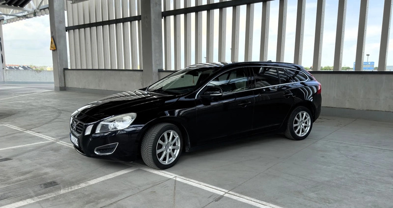 Volvo V60 cena 34900 przebieg: 262000, rok produkcji 2011 z Olsztyn małe 781